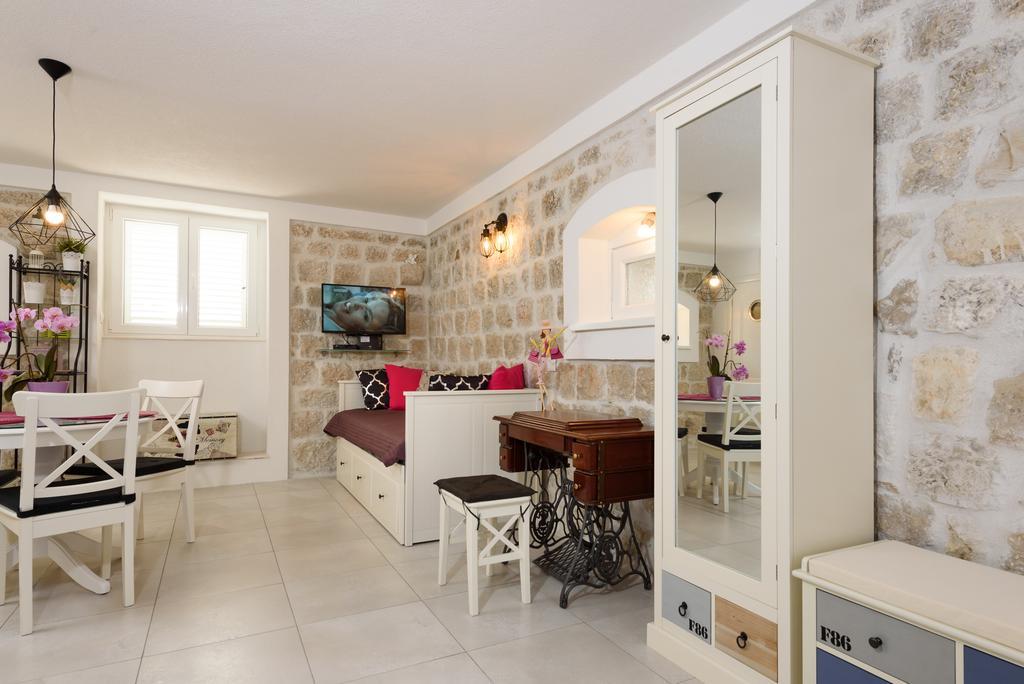 Apartamento Studio Tironi 2 -Sonja Trogir Exterior foto