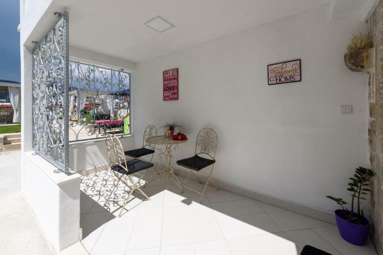 Apartamento Studio Tironi 2 -Sonja Trogir Exterior foto